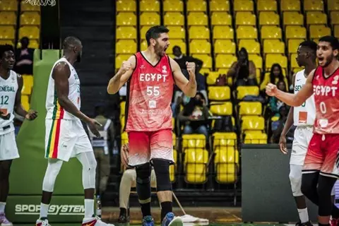 جراحة ناجحة باليد لنجم سلة الأهلي عمر طارق